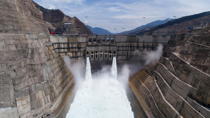 津南奇迹：白鹤滩水电站正式投产发电
