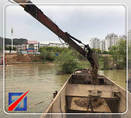 津南泉州水下取水头沉管安装中