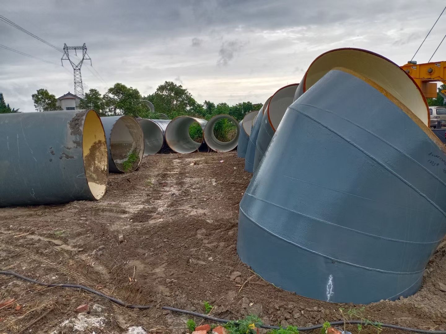 津南精准安装取水头，筑牢市政供水根基