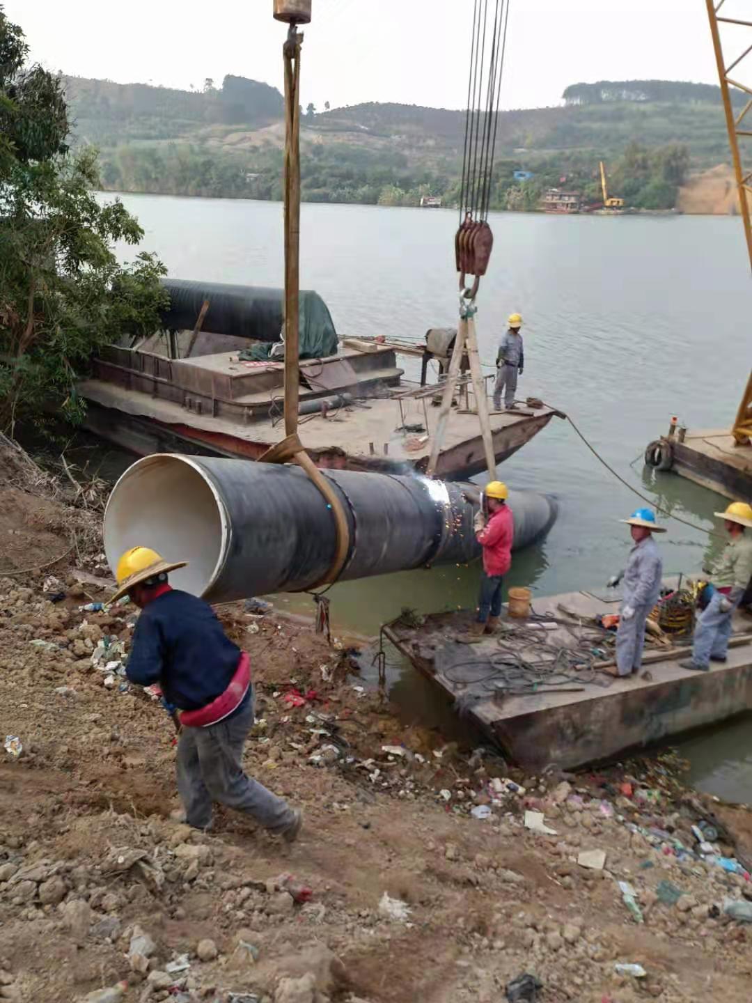 津南跨江沉管施工：搭建水下交通新脉络